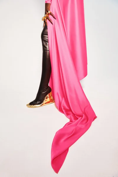 Look 11